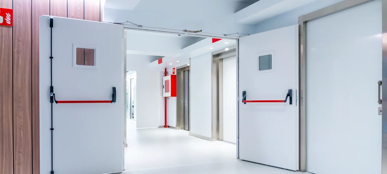 How to Choose the Right Cold Room Door for Your Facility